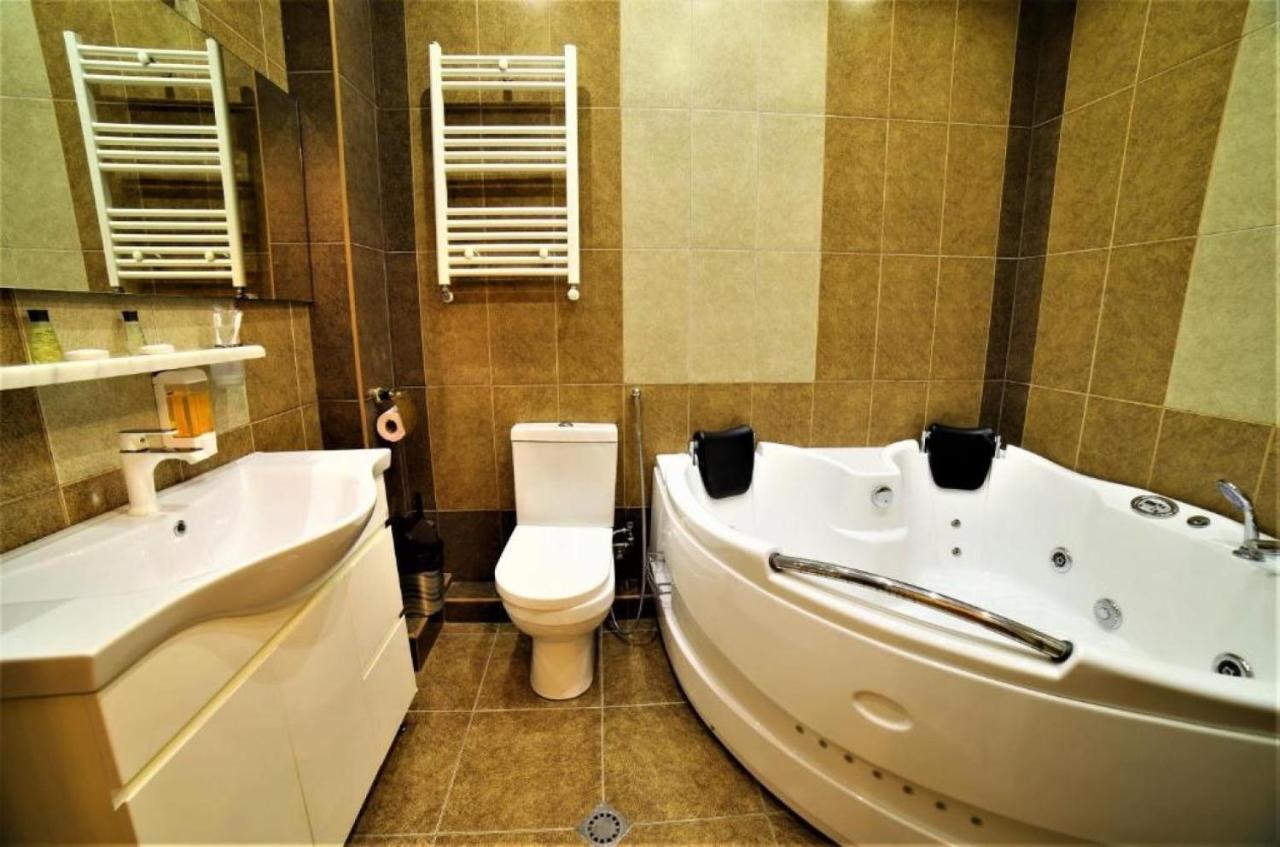 Agava Tbilisi Hotell Exteriör bild