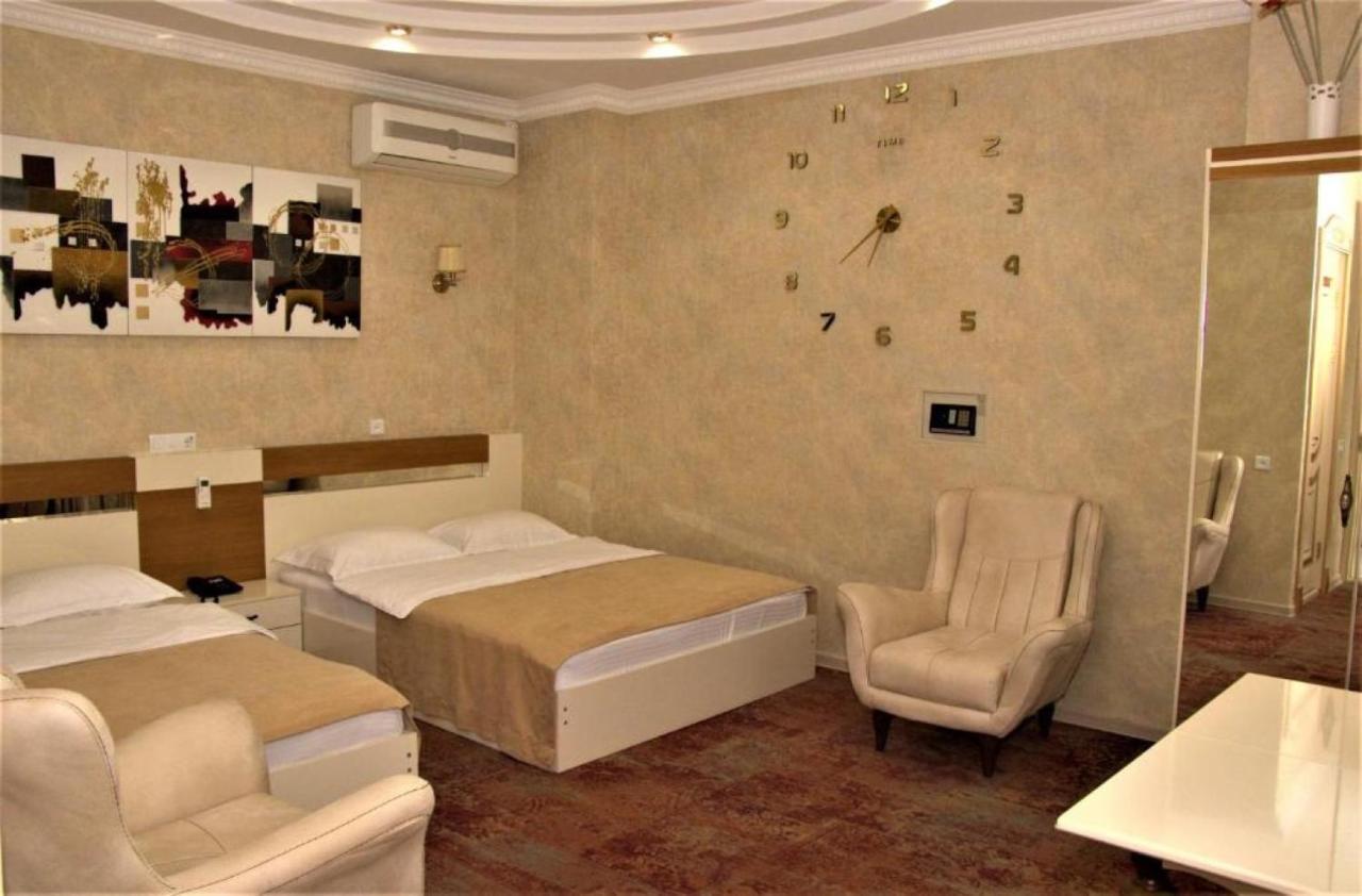 Agava Tbilisi Hotell Exteriör bild